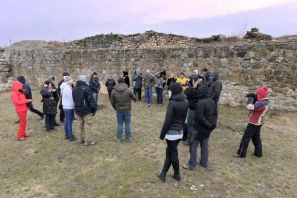 Alternativa la minivacanţa pe plajă: o călătorie în timp